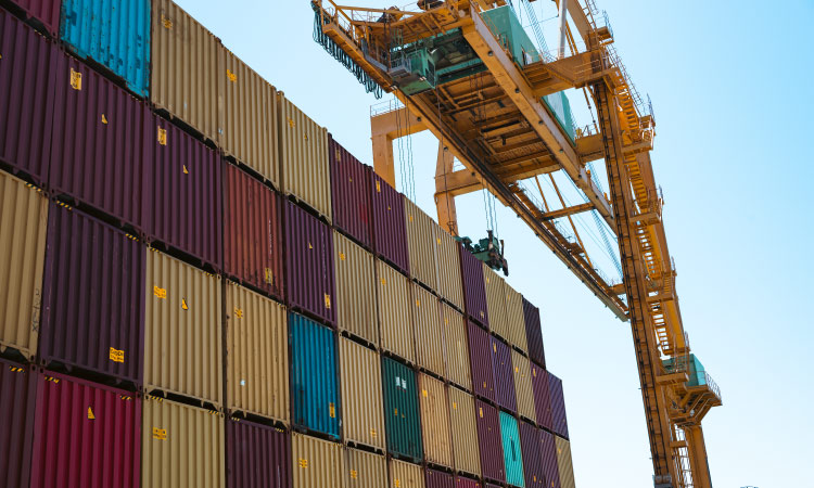 Shipment of goods through carrier